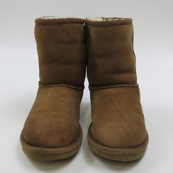 UGG Australia #5251 Classic Short Insulated Boots Shoes Winter Insulated Kids 2 - Picture 3 of 6